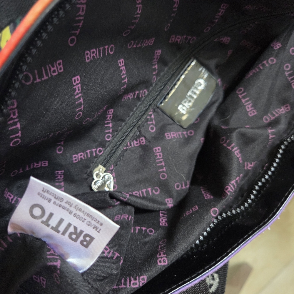 Romero Britto Medium Tote - Picture 7 of 11